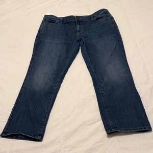 Simply Vera Vera Wang Jeans. Capri Mid Rise Size 12